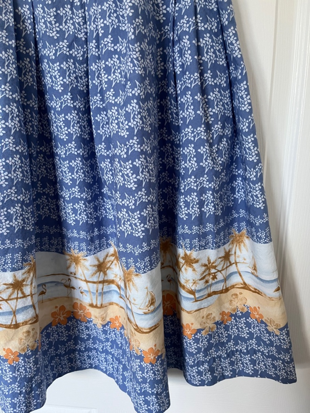 Liz Claiborne Blue Floral Border Midi Skirt with Tan Accent - Picture 3 of 7